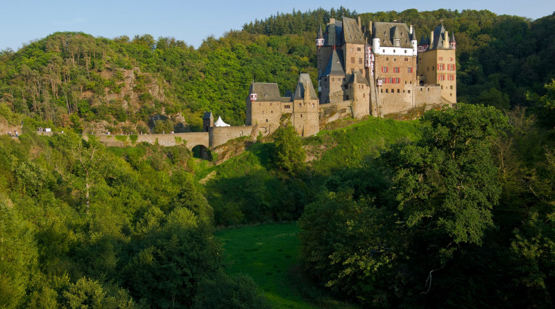 IMGP6881_Burg_Eltz_FT.jpg